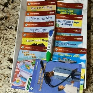 Leapfrog books and pen